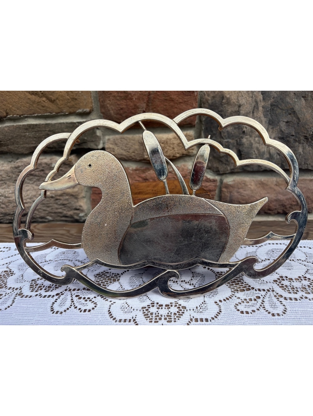Vintage Wm A Rogers Silverplate Duck Trivet with Cattails, Oneida Silversmiths